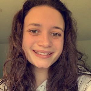 Meet your Posher, Michaela